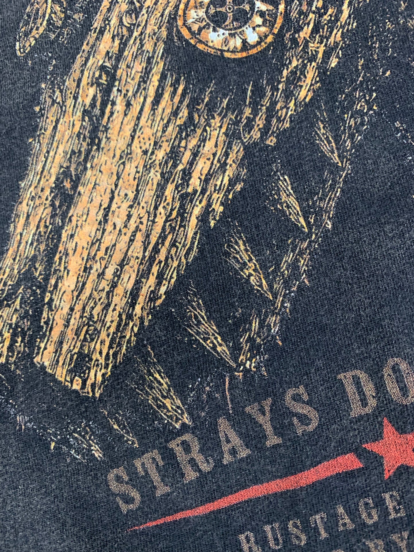 
                  
                    GARAGE DOGS - STRAYS DON’T STOP BLACK
                  
                