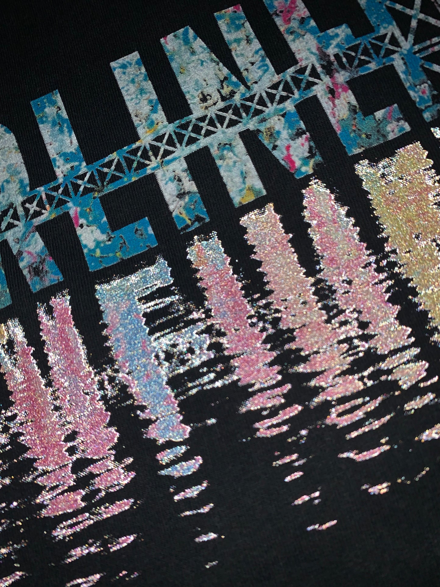 
                  
                    RIVERLINE — REFLECTION -Black-
                  
                