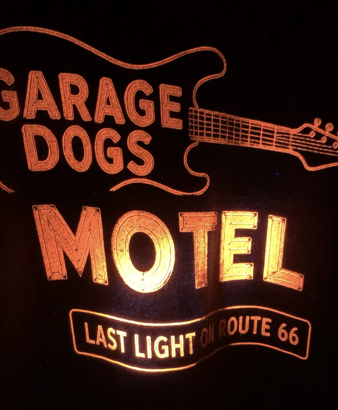 
                  
                    GARAGE DOGS — MOTEL
                  
                